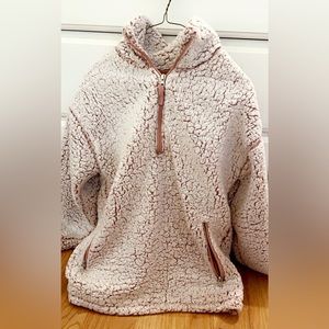 Comfy cozy sweatshirt with a zip❤️❤️